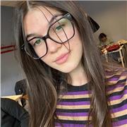 Studentessa all'ultimo anno del liceo scientifico